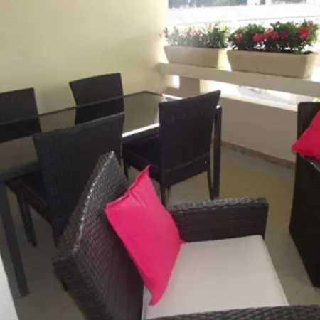 Port Camargue : 2 Pieces+cabine, Clim, Piscine, Garage, 6 Pers, Terrasse - Fr-1-731-6 Apartment *