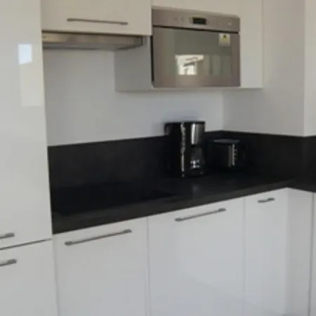 Port Camargue : 2 Pieces+cabine, Clim, Piscine, Garage, 6 Pers, Terrasse - Fr-1-731-6 Apartment *